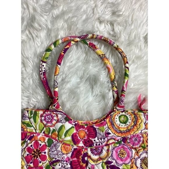 Vera Bradley Pleated Shoulder Bag – Clementine Pattern – Like New - Picture 5 of 8
